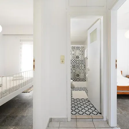 Lilly's White Chersonisos Centre No2 Apartamento *